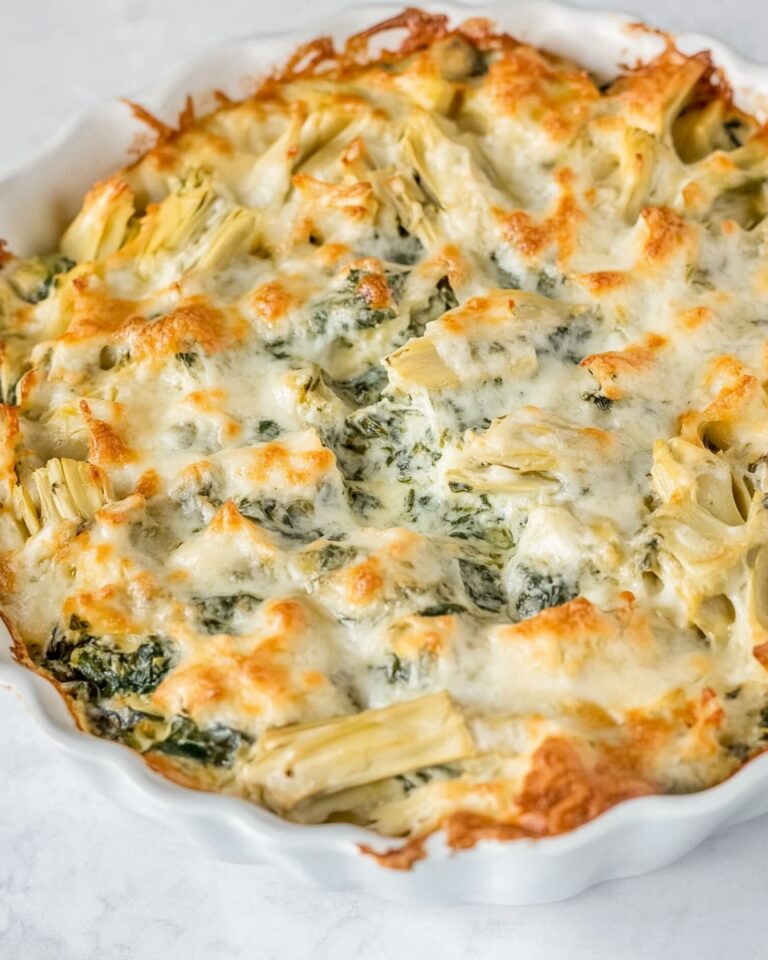 Cheesy Spinach Artichoke Dip